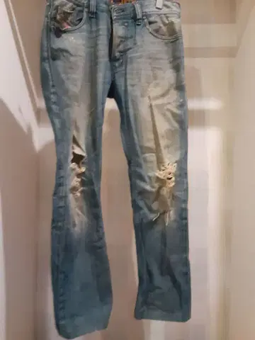 데미지 가공 데님 팬츠