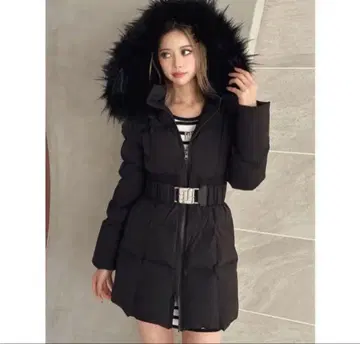 GYDA 블랙 다운 자켓 벨트 포함 tiny