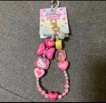 새상품 마츠켄 삼바 x 헬로키티 콜라보 비즈 스트랩