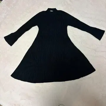 Misch Masch 미슈마슈 블랙 리브 니트 원피스