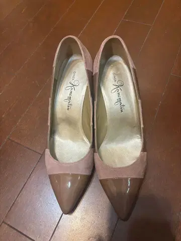 새상품급 긴자 카네마츠 더스티 핑크 스웨이드 하이힐 23.5