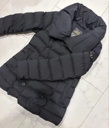 TATRAS 로렌차나 다운 자켓 블랙 사이즈 02