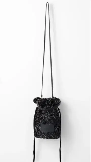 미우라 블랙 벨벳 백