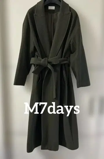 [ 새상품급 ] M7days 허리 리본 포함 롱 코트 올리브 그린 프리
