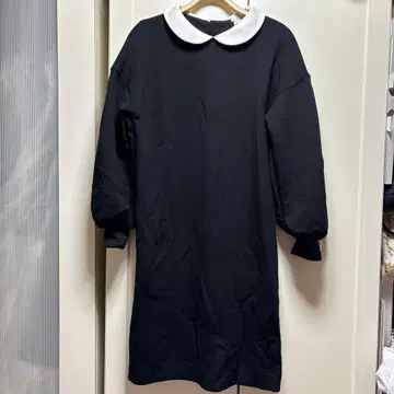 sov 블랙 카라 부착 롱 원피스