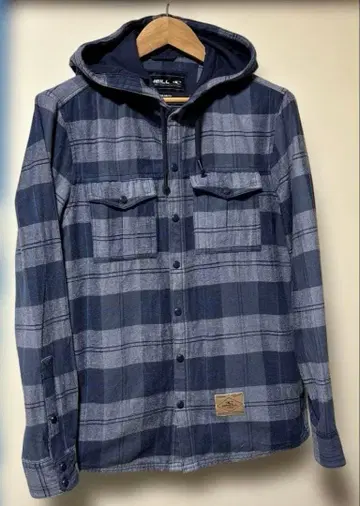 O'NEILL / 오닐. 후드 부착 체크 셔츠 '하나만으로도 멋스럽게'