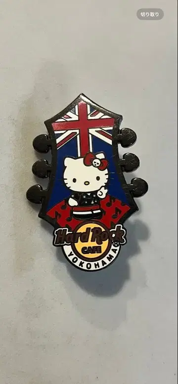 헬로키티 하드 록 카페 핀 배지