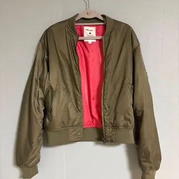 올리브 그린 MA-1 봄버 자켓