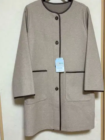 가벼운 스트레치 파이핑 코트 택 포함 새상품