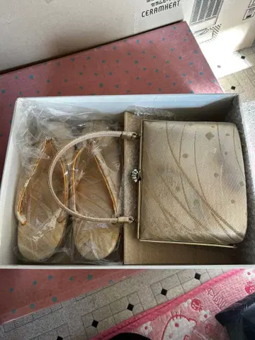 골드 일본 정통의상 소품 세트 백 조리 포함