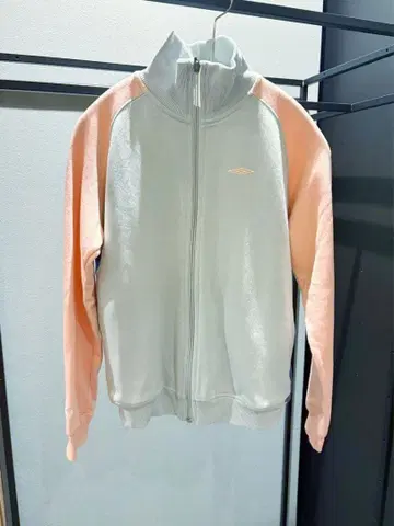 새상품 [ Umbro ] 후드티 S 사이즈