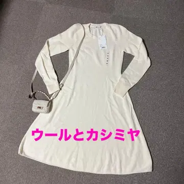 UNIQLO 아이보리 캐시미어 블렌드 니트 원피스 M 사이즈