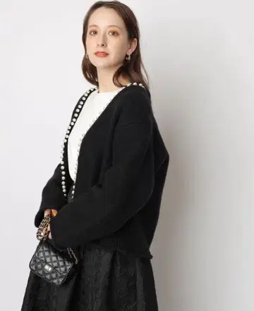 아르페쥬 스토리 펄 장식 가디건