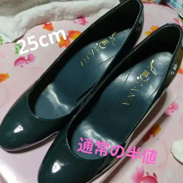 새상품급 DIANA 그린 에나멜 펌프스 25cm