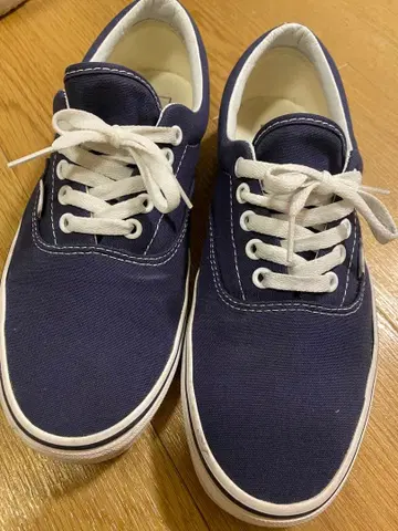 VANS 네이비 캔버스 스니커즈