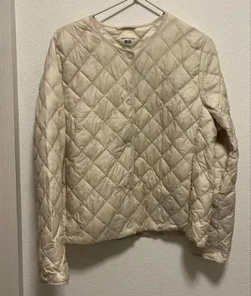 아이보리 퀼팅 다운 자켓 수납 봉투 포함