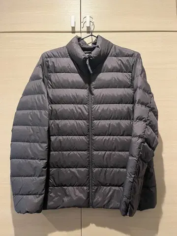 유니클로 그레이 다운 자켓 XL (봉투 없음)