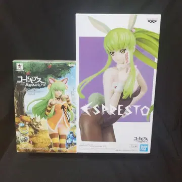 코드기어스 반역의 를르슈 C.C 피규어 2종