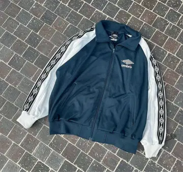 9090 x umbro 콜라보 트랙 자켓
