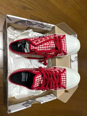 레드 체크 스니커즈