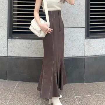 COCODEAL 코코딜 배색 스티치 머메이드 스커트