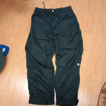 카우람 퍼 티그 팬츠 블랙