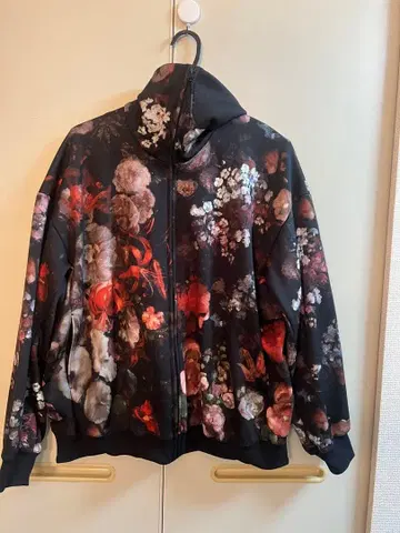 꽃무늬 풀 집업 저지