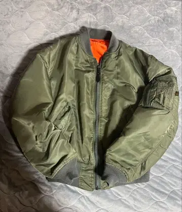90s ALPHA INDUSTRIES MA-1 플라이트 자켓 올리브