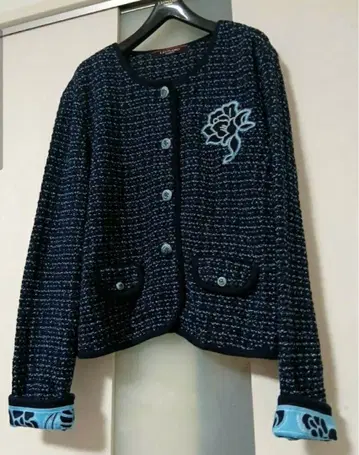 컨디션 최상 레오나르 트위드풍 두꺼운 원단 가디건 니트 자켓 42