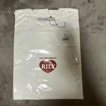 RILY 티셔츠