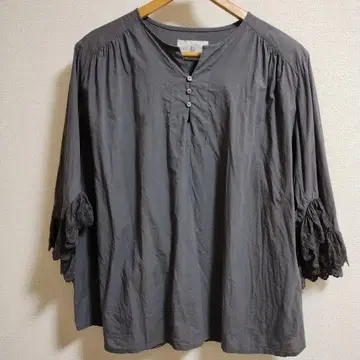 Gasa* 레이스 플레어 슬리브 블라우스