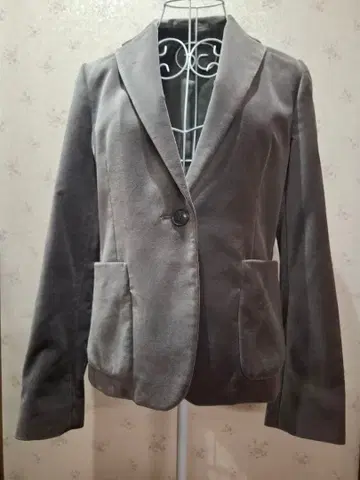 [유니클로] 벨벳풍 테일러드 자켓