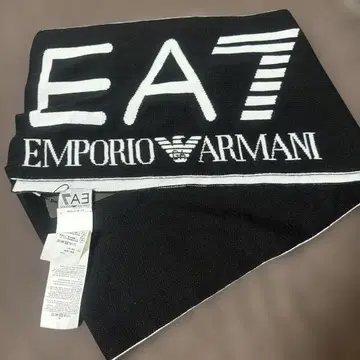 미사용 새상품 택 포함 엠포리오 아르마니 머플러 빅 로고