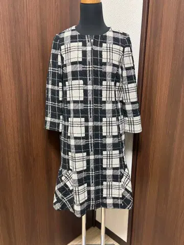 체크 무늬 긴팔 튜닉 A라인 원피스