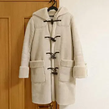 미라 오웬 코트 새상품급