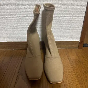 베이지 스트레치 하이힐 부츠 M 사이즈