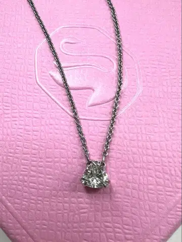 스와로브스키 Millenia 펜던트 트리리언트 컷 목걸이