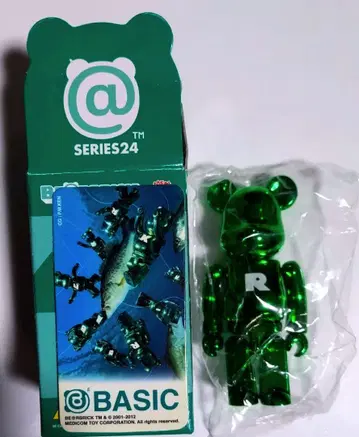 베어브릭 24 베이직 [ R ]