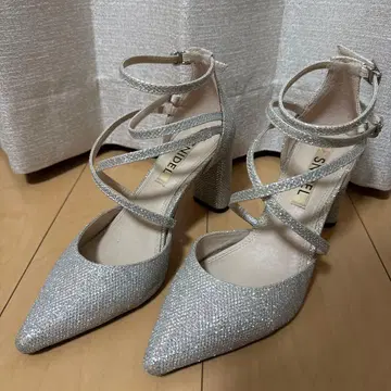 스나이델 더블 스트랩 펌프스