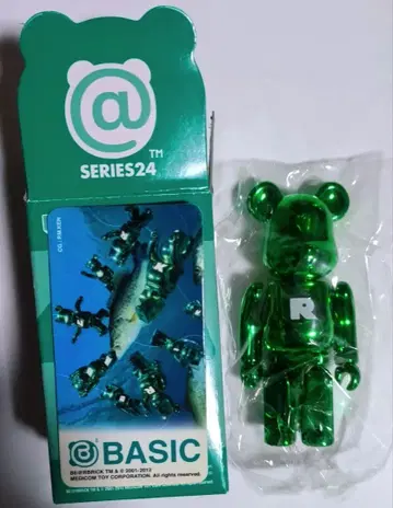 베어브릭 24 베이직 [ R ]