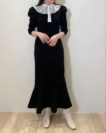 SNIDEL 프릴 옷깃 니트 머메이드 원피스 블랙