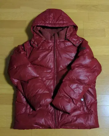 빨간색 후드 부착 다운 자켓 남성용 L
