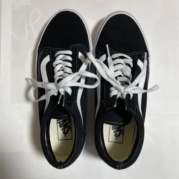 Vans 블랙 스니커즈 로우컷