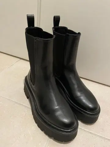 H&M 거의 새상품 통굽 부츠 [원가 5499엔]