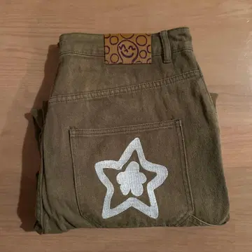 올리브 그린 별 모양 자수 팬츠