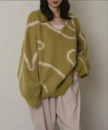 V넥 뉴앙스 니트 그린 raffime