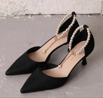 epic day 스트랩 힐 펌프스