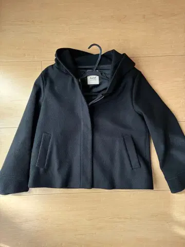 Auief 후드 부착 블랙 자켓