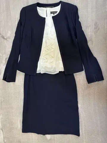 Reflect 세레모니 수트 세트 프릴 블라우스