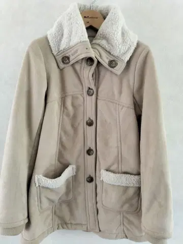 케이 가르송 옷깃에 보아! 겨울 코트